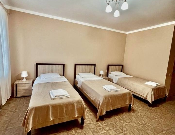 Номер стандарт с 3 односпальными кроватями - Отель «Лето» Сухум